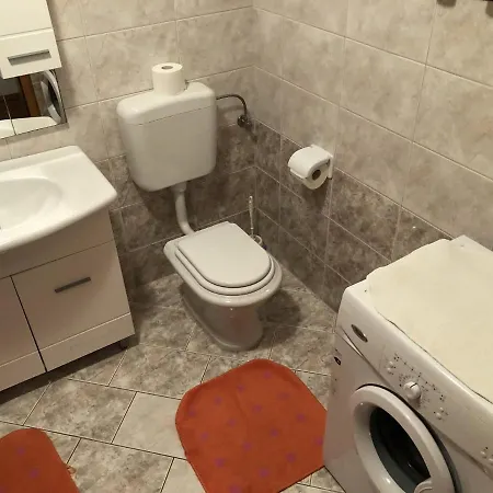 Apartament Kristi: Modern W/ Terrace